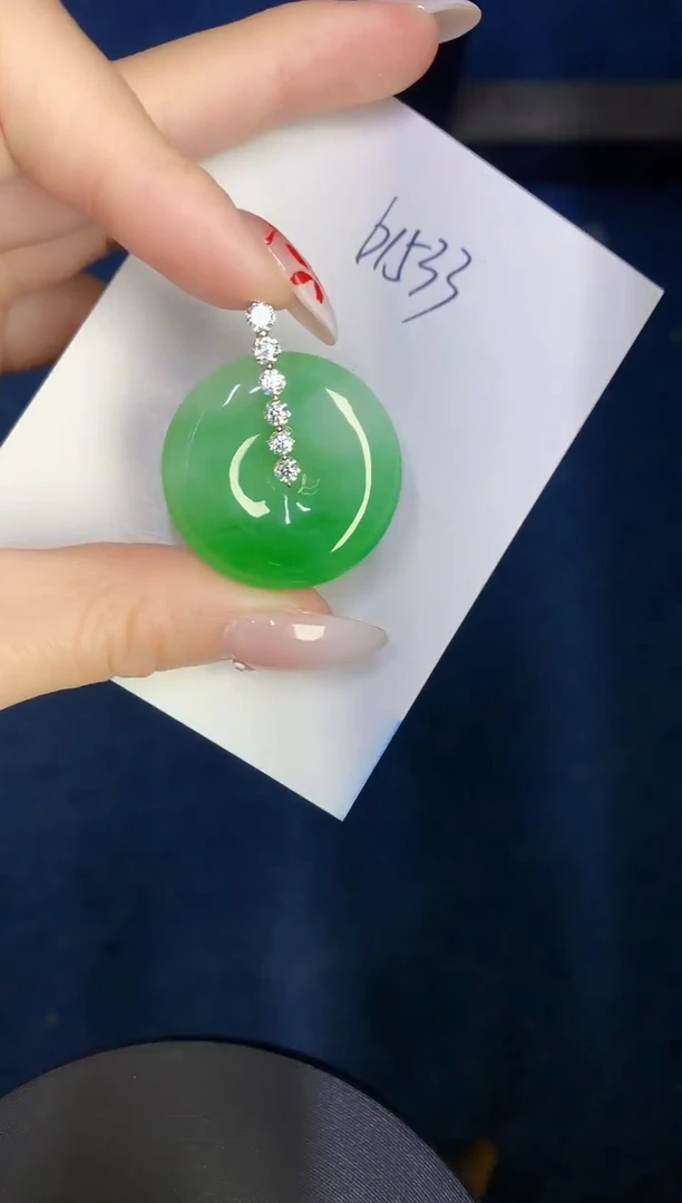 【闪购商品】翡翠颈饰18K金镶嵌0000000000