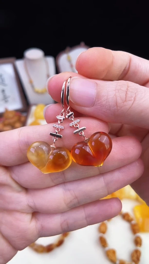 琥珀未镶嵌珠宝奇石柒月