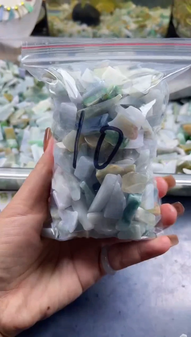 配石翡翠天然翡翠小号500克10