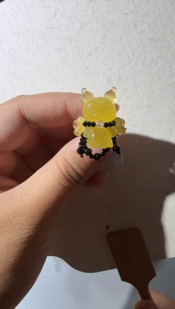 未镶嵌琥珀戒指琥珀戒指