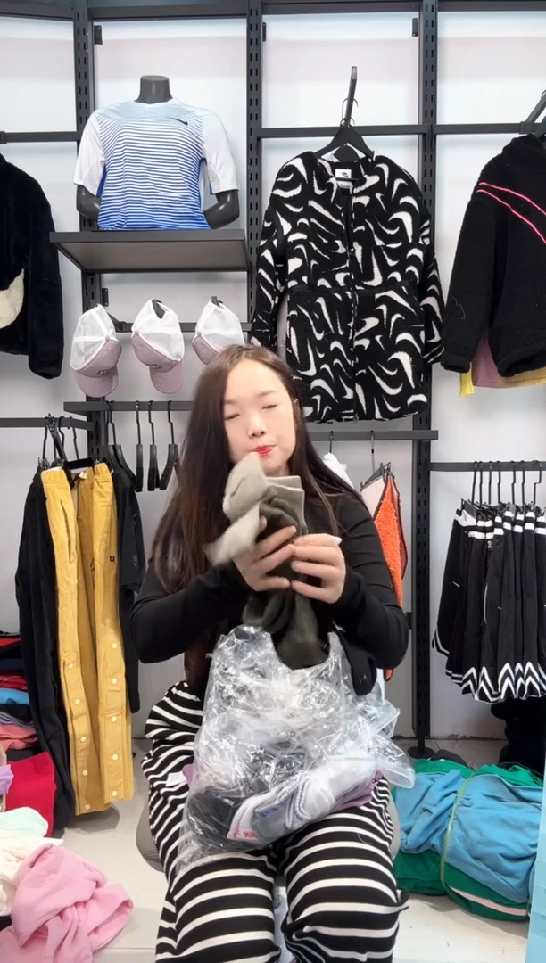 2582 编码  瑕疵直播间过款为准 尺码