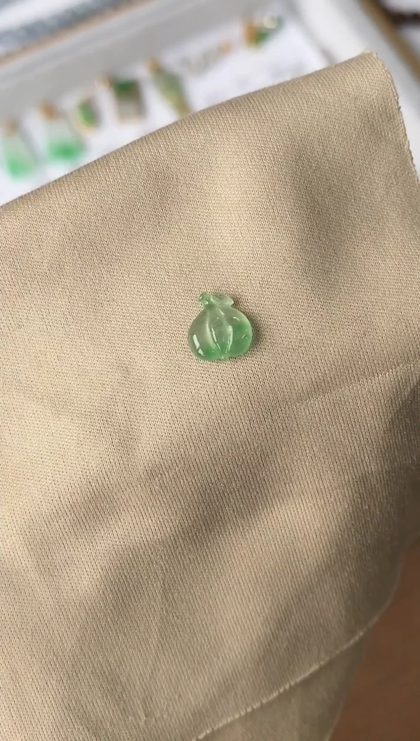 裸石翡翠翡翠A货