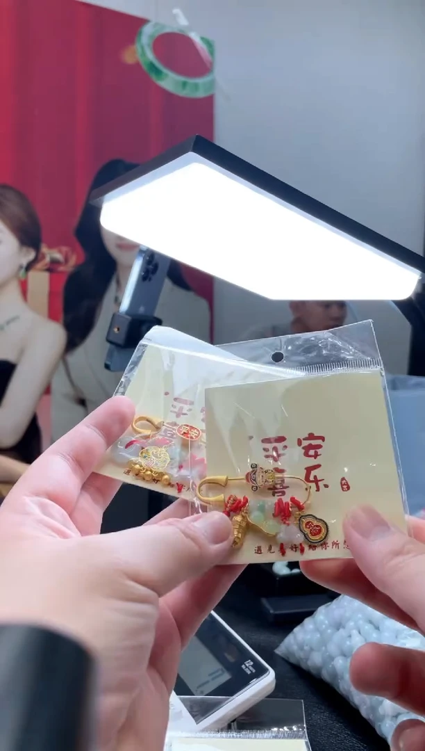 翡翠合金颈饰多样性发一件