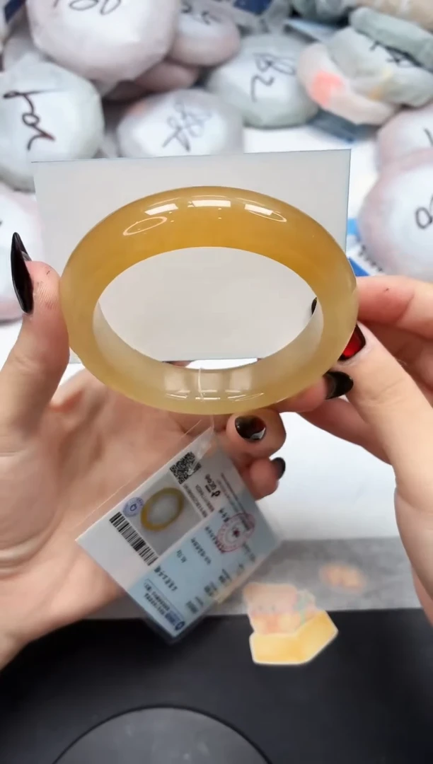 未镶嵌手镯石英质玉122/黄龙61.4