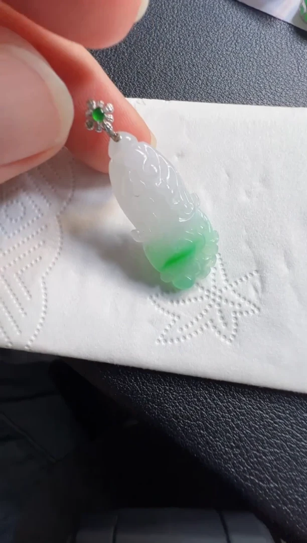 吊坠(不含链)18K金镶嵌翡翠1580