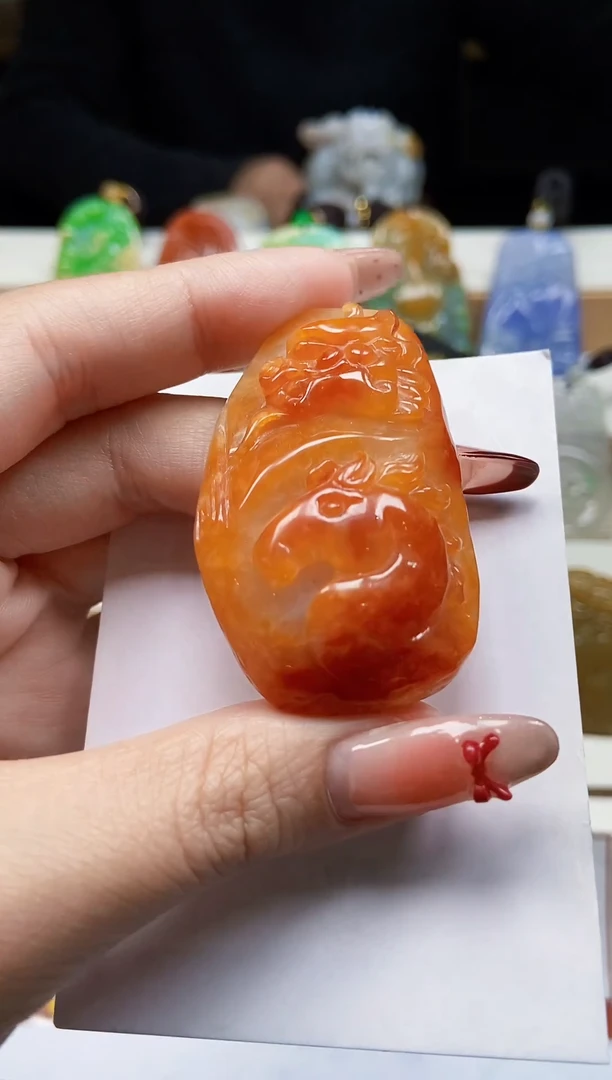 颈饰未镶嵌翡翠翡翠A货