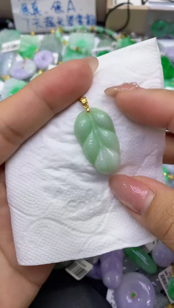 颈饰未镶嵌翡翠天然缅甸A货翡翠