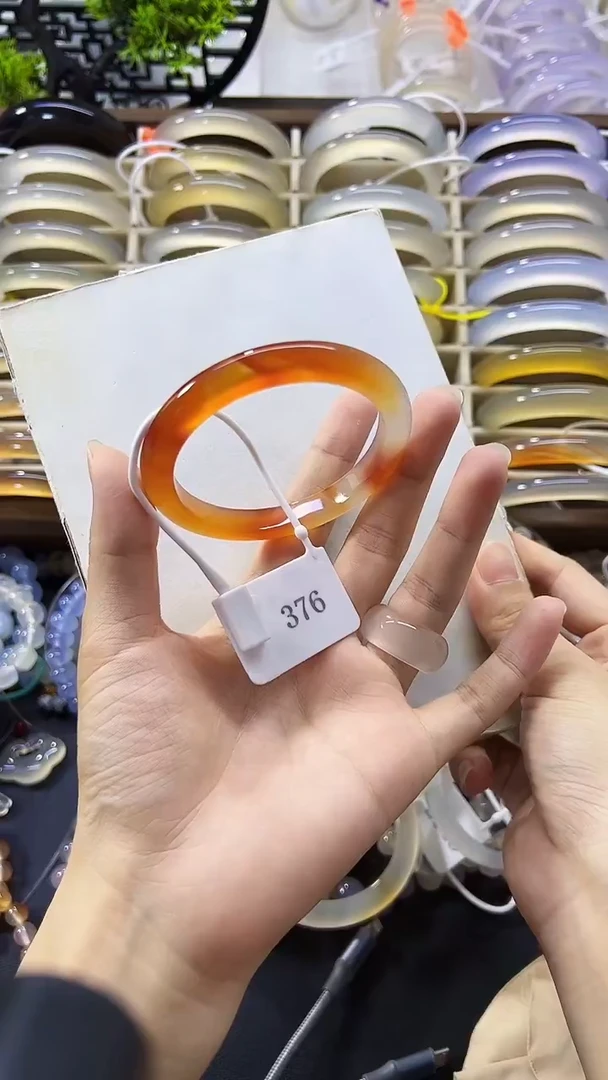 手镯玛瑙/玉髓未镶嵌56-9-8江料红鱼