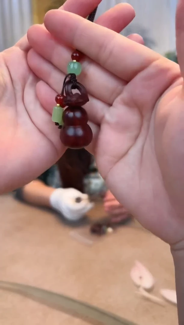 紫檀木类成套家具小叶紫檀 檀香紫檀 龙头葫芦挂发其一