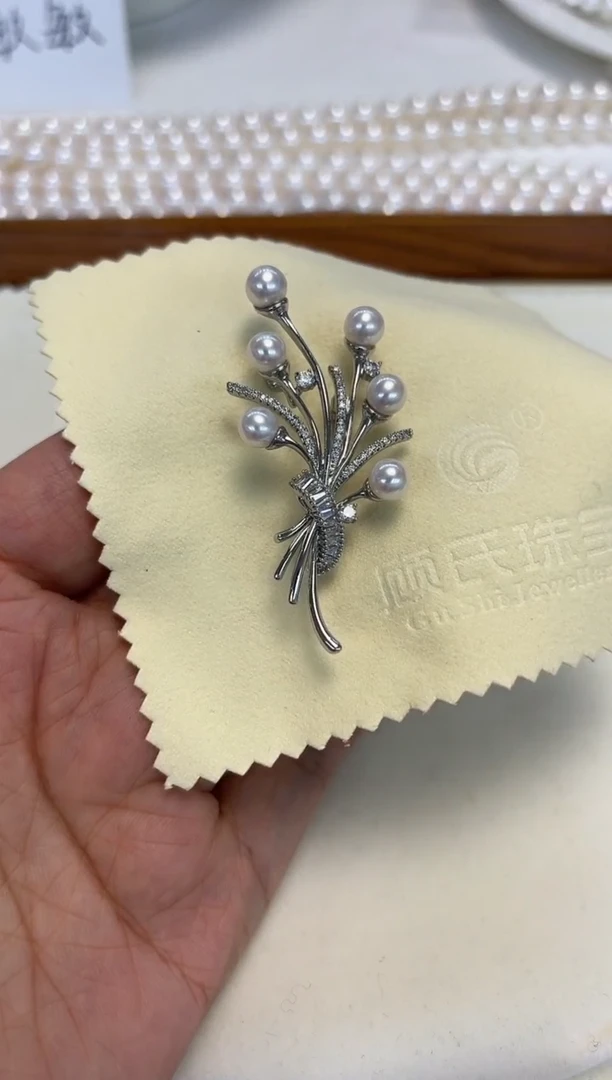 银S925镶嵌胸饰淡水珍珠6-7MM左右