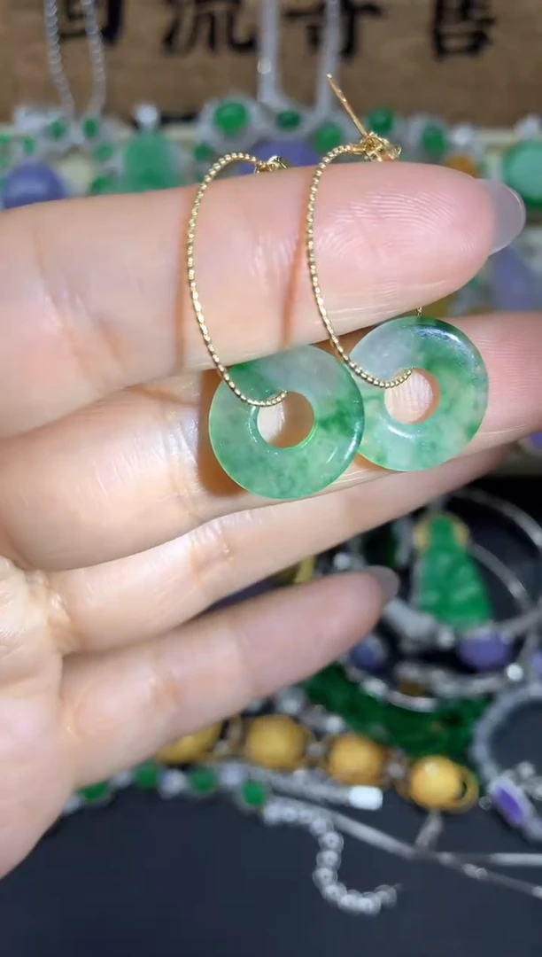 【闪购商品】翡翠颈饰18K金镶嵌95-中国好珍宝