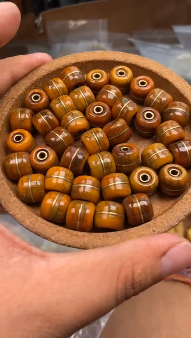 其他牛骨P584-汉堡珠-有棕裂