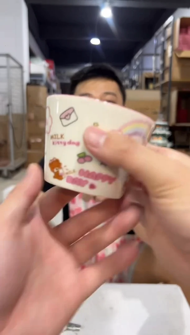 瓷片白色kt猫酸奶杯