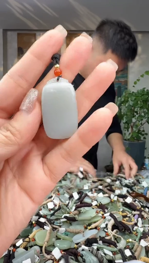 颈饰未镶嵌和田玉拍一发一多样性发货