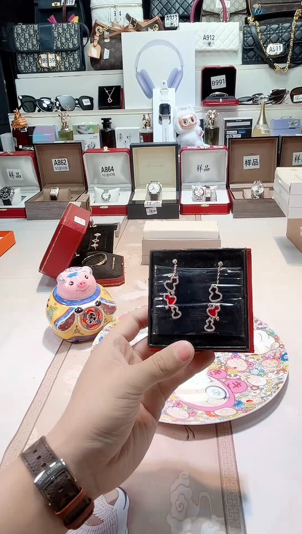 瓷片瓷器 库房到期 全部地板价@@1