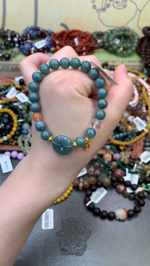 未镶嵌翡翠手饰284