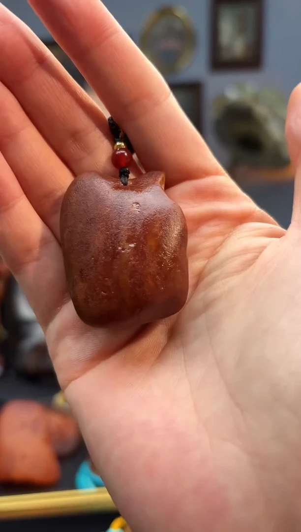 琥珀颈饰未镶嵌吊坠