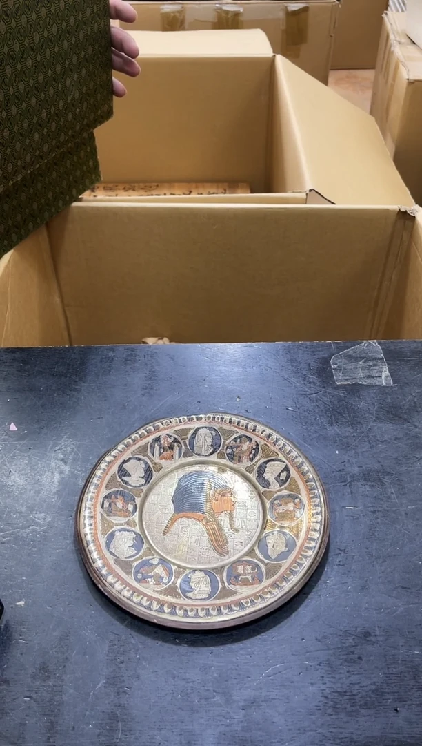 盘如图所示 阁集工艺品