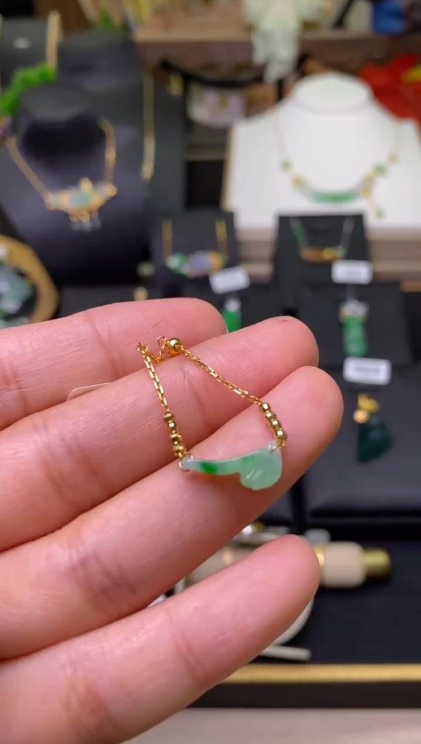 【闪购商品】翡翠颈饰18K金镶嵌净货18038