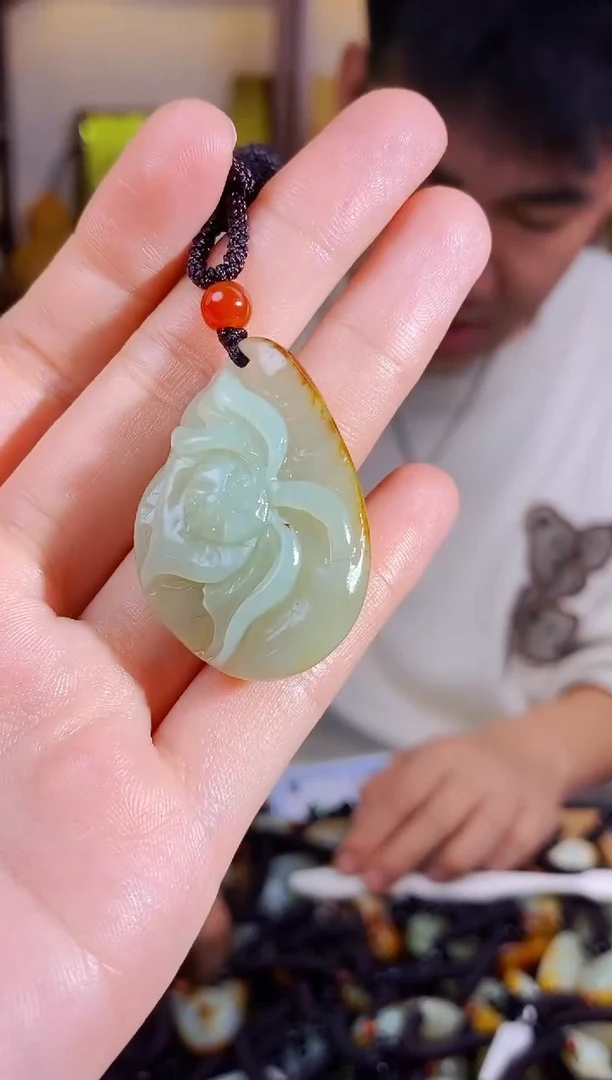 【闪购商品】和田玉颈饰未镶嵌1