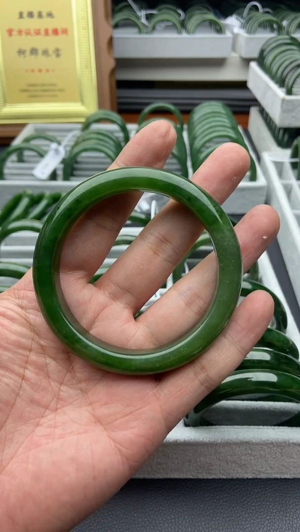 未镶嵌手镯和田玉（碧玉）93-62.8