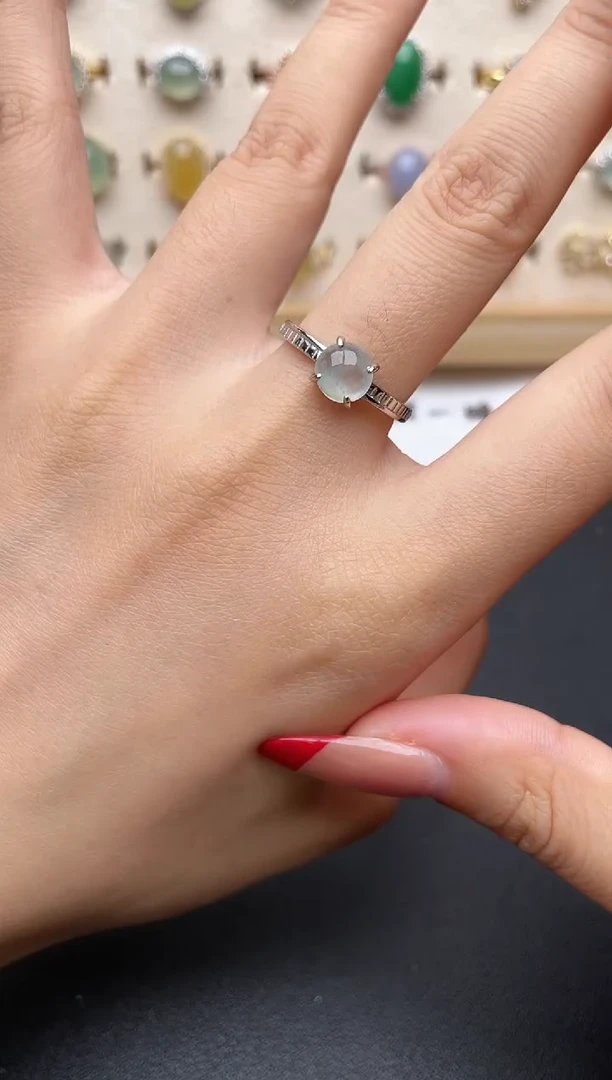 【闪购商品】翡翠戒指银S925镶嵌一物一证一礼盒