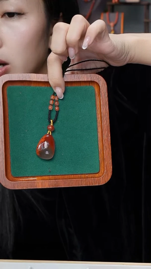 【闪购商品】南红玛瑙吊坠未镶嵌吊坠