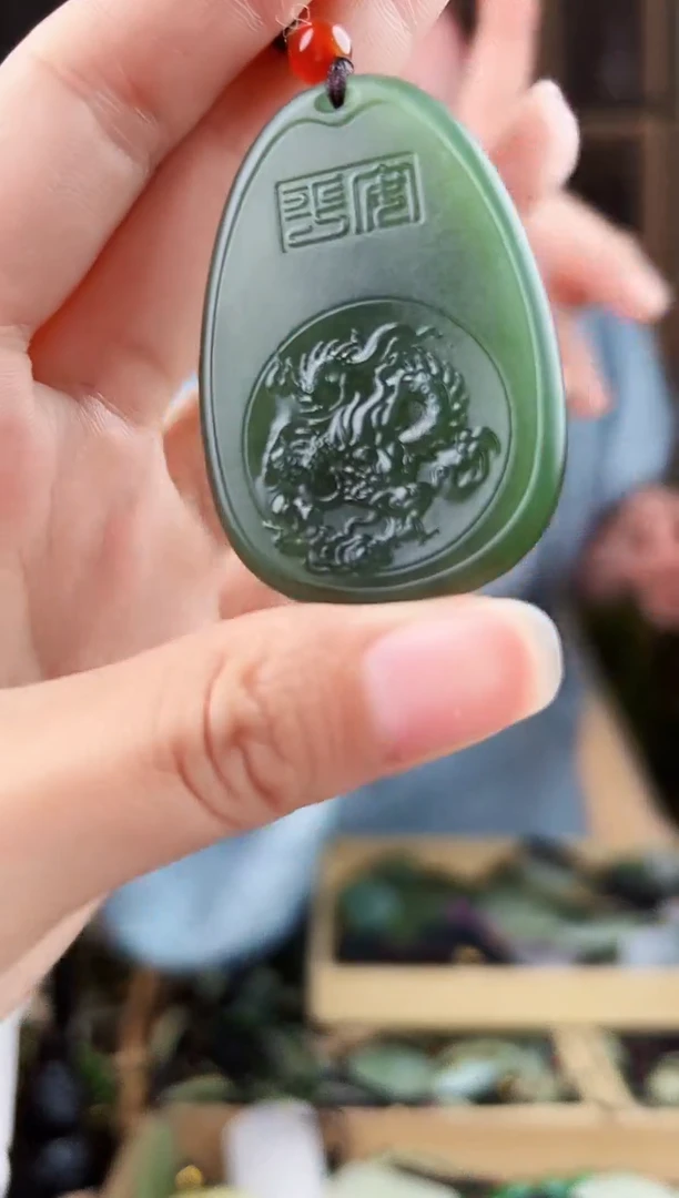 颈饰未镶嵌和田玉拍一发一，多样性发货