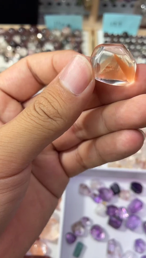 未镶嵌吊坠(不含链)水晶杨柳晓风站孔水晶随形