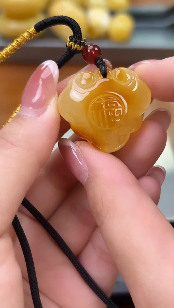 未镶嵌蜜蜡裸石琥珀蜜蜡吊坠