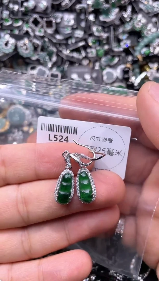 翡翠未镶嵌颈饰L524耳钩