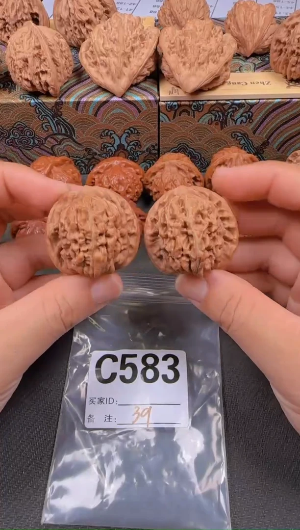 吊坠文玩核桃风*39秦皇楼583