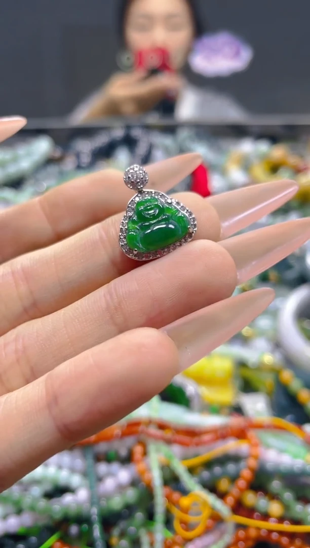 颈饰未镶嵌翡翠/V/翡翠A货，一件也是批发价