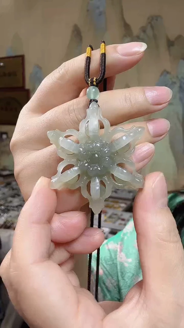 颈饰未镶嵌和田玉.