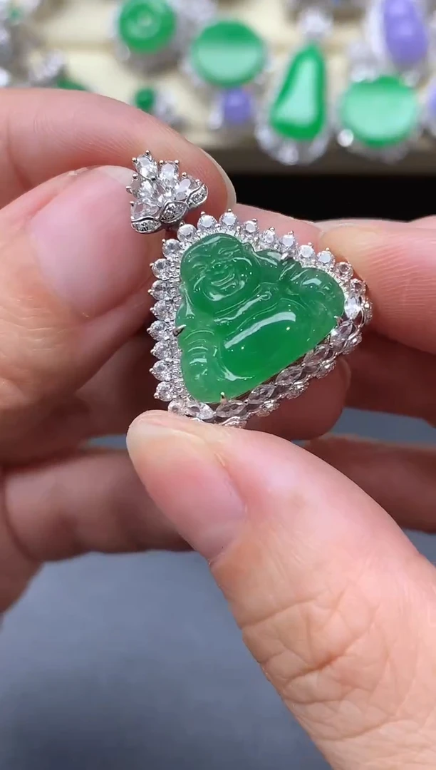 颈饰18K金镶嵌翡翠416-中国好珍宝