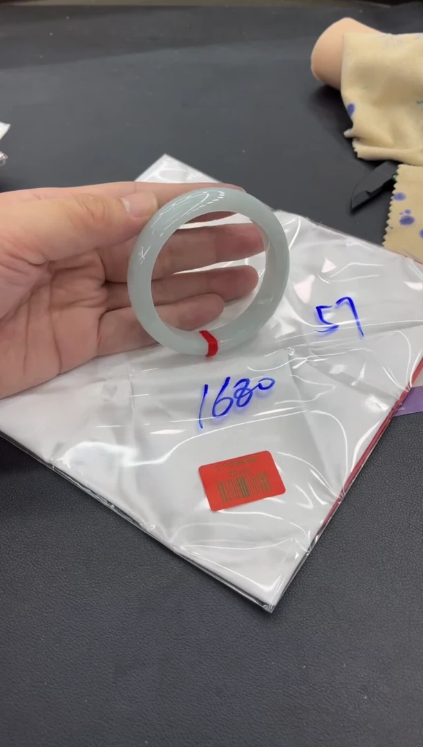 未镶嵌手镯翡翠翡翠手镯