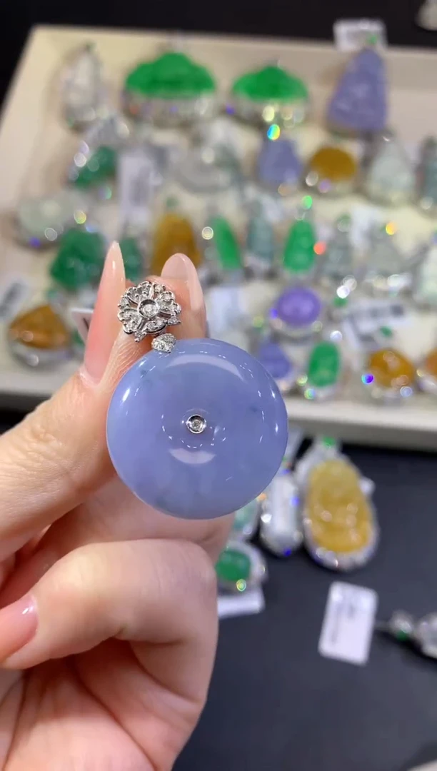 吊坠(不含链)18K金镶嵌翡翠95-扣子