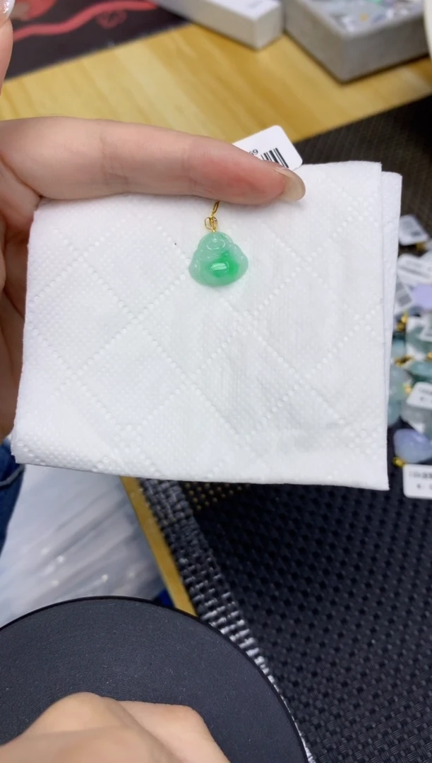 颈饰18K金镶嵌翡翠1111111