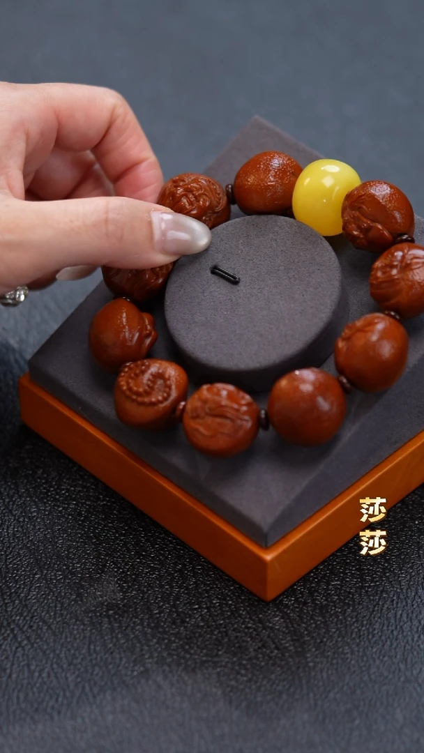 吊坠橄榄核小**?橄榄核
