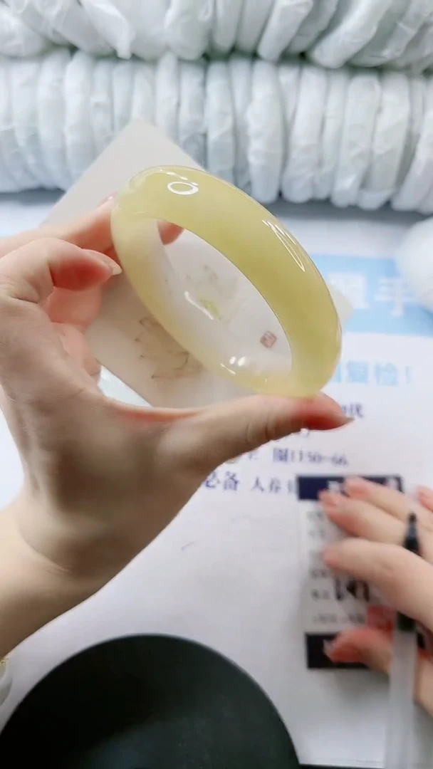 【闪购商品】石英质玉手镯未镶嵌多样性发货L97-66