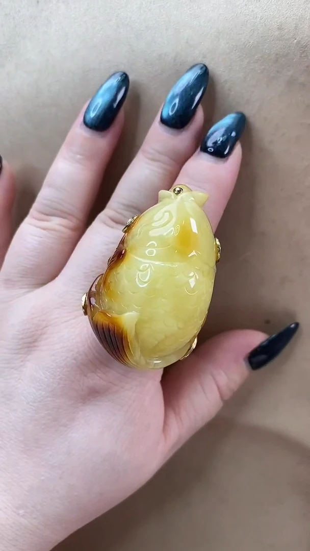 琥珀颈饰未镶嵌戒指