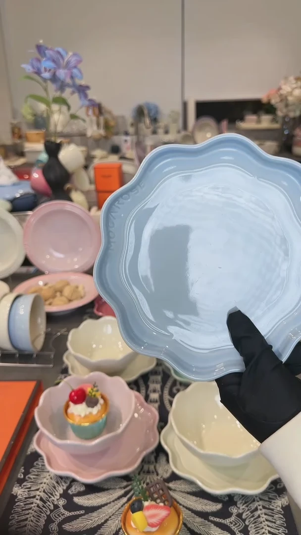 【闪购商品】瓷炻彩花边盘18cm-尼罗蓝