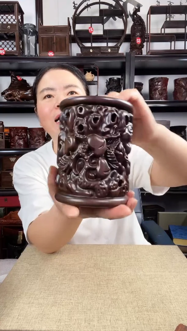 木寿桃笔筒老李红木工艺品