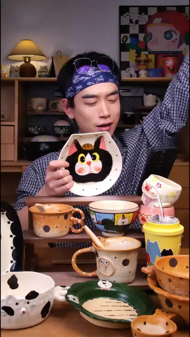 盘景德镇可爱设计师款陶瓷