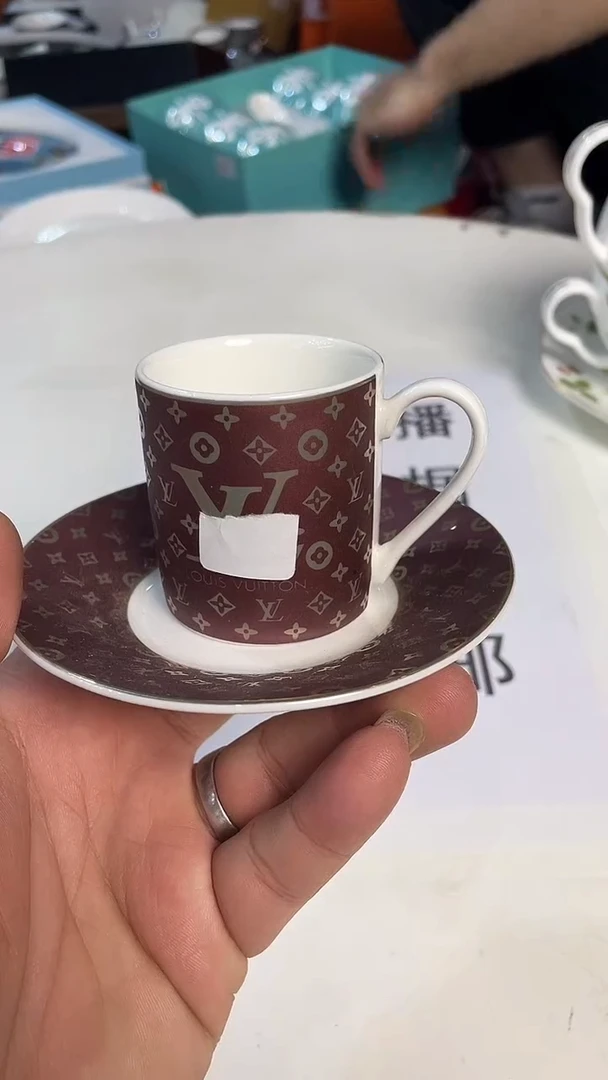 杯鸿辉家品牌瓷器，京东包邮！