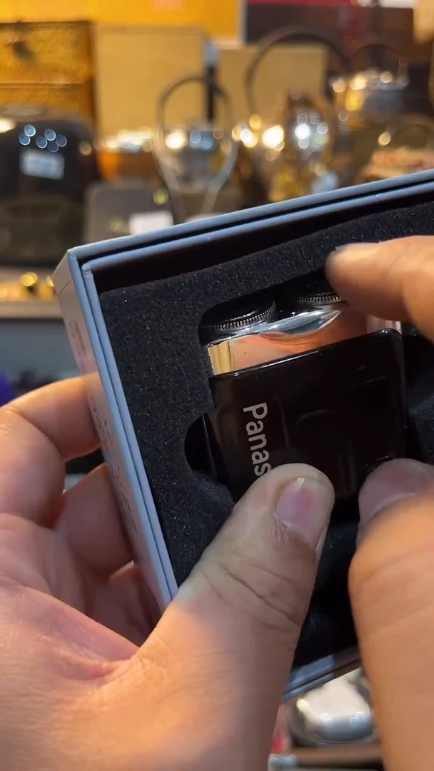 瓷片闪购商品 如图所示