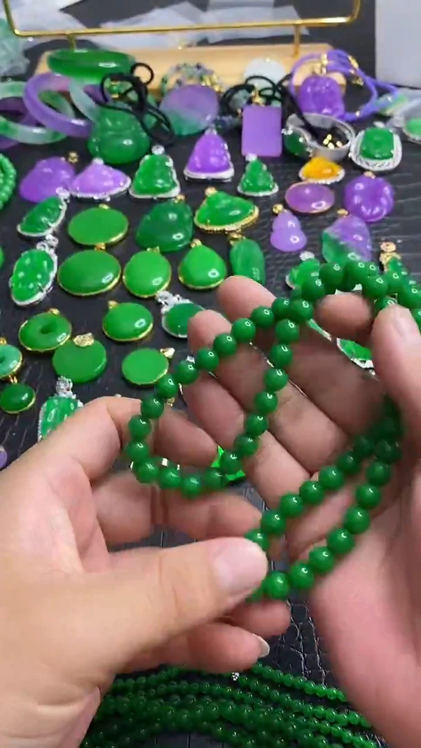 颈饰未镶嵌翡翠S039