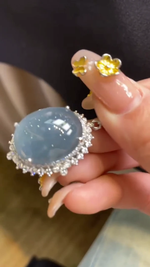 【闪购商品】翡翠颈饰未镶嵌      *183