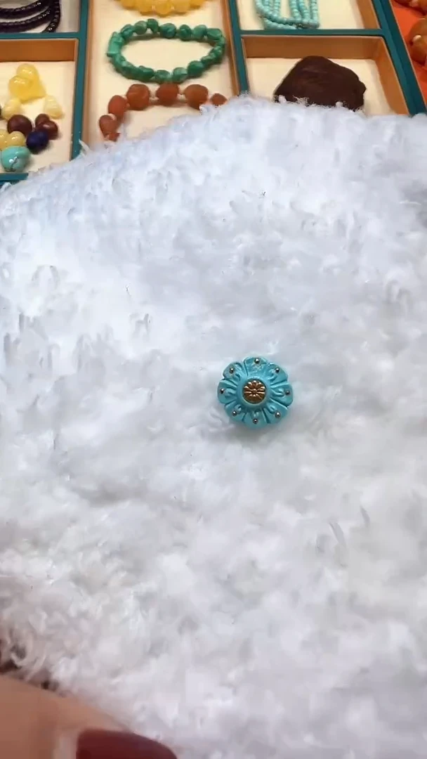 未镶嵌绿松石颈饰国检证书  绿松石高瓷精工小花花