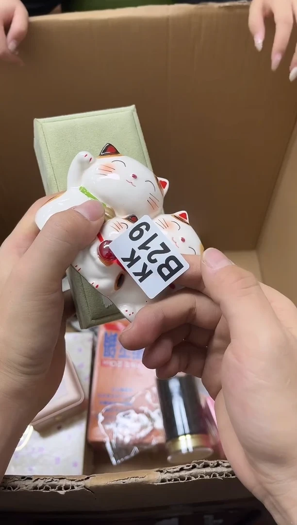 瓷片M****r219Min’er Min’er